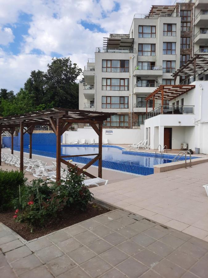 Byala Vista Cliff Apartments ภายนอก รูปภาพ