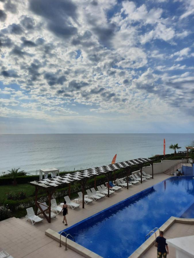 Byala Vista Cliff Apartments ภายนอก รูปภาพ